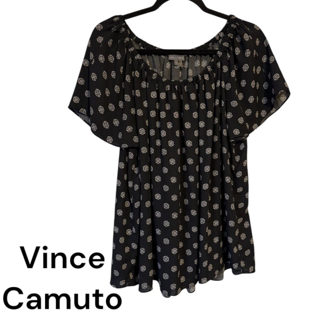 * ❤️VINCE CAMUTO  BLACK TOP w/SUBTLE PRINT  LARGE